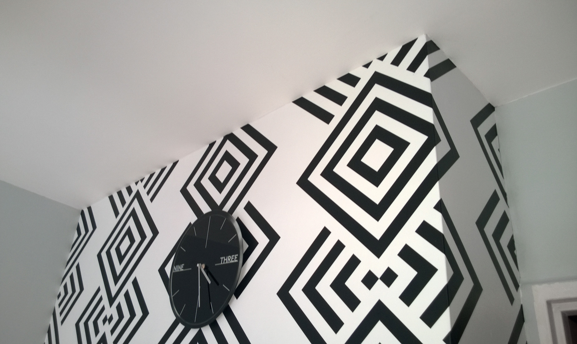 White and black ethnic with Aztec patterns wallpaper - Dekoori image 4