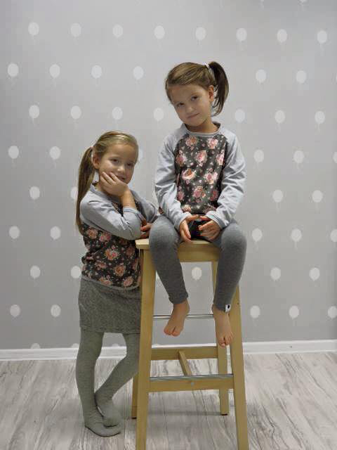 Grey wallpaper with white balloons - Dekoori image 4