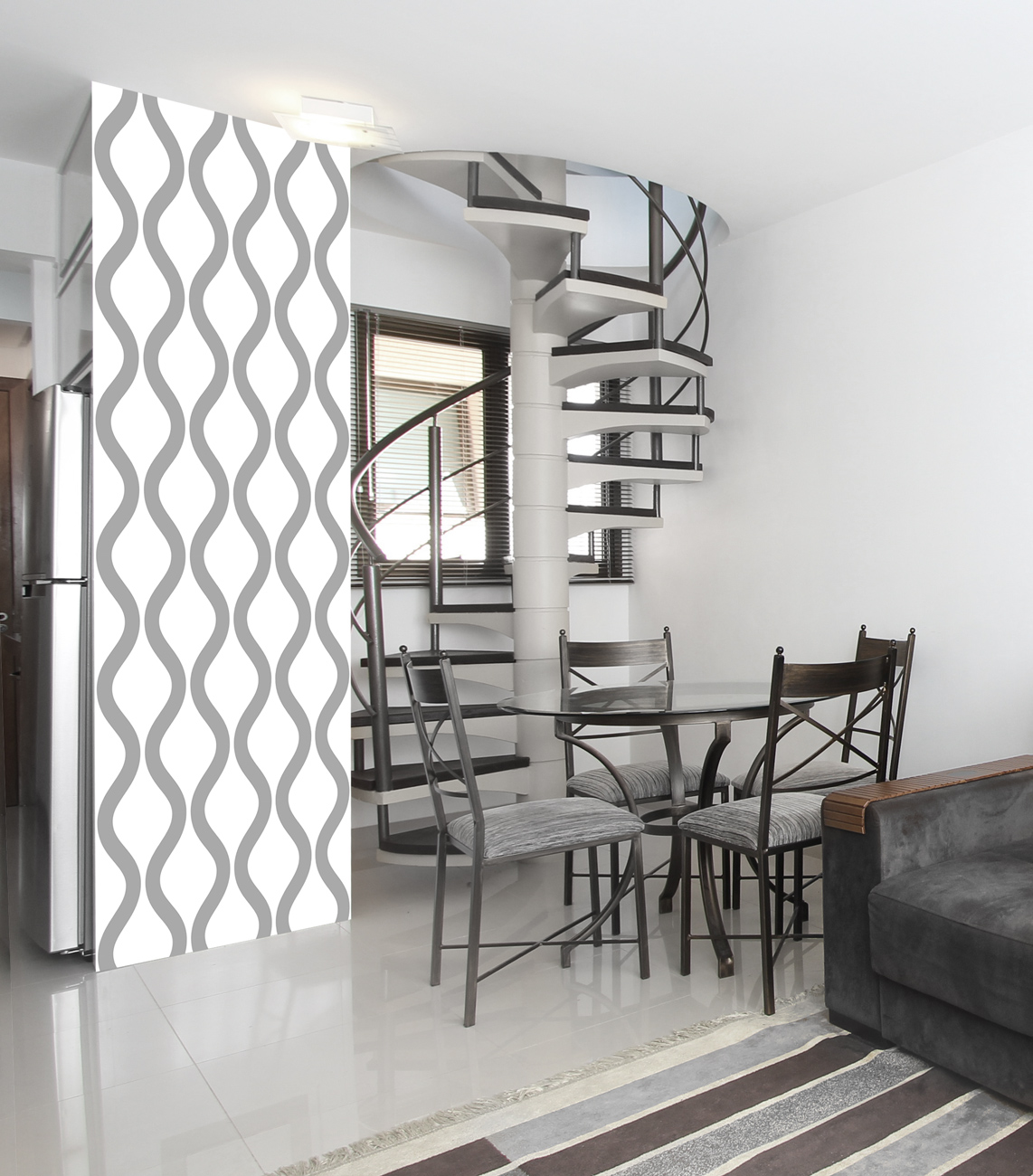 White wallpaper with grey ogee pattern - Dekoori image 3