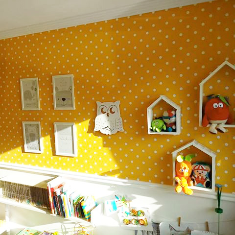 Wallpaper with mini white dots on corn background - Dekoori image 2