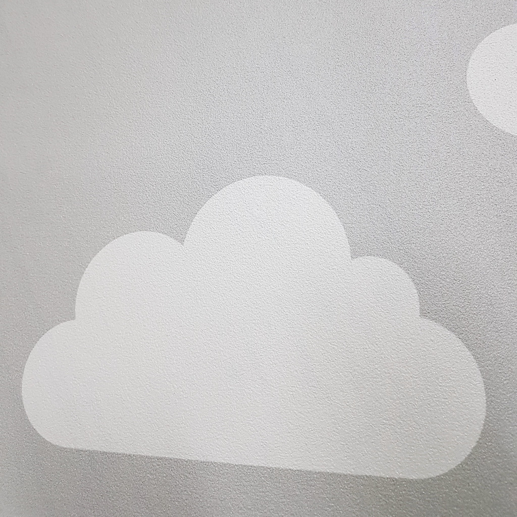 White clouds on grey background wallpaper for children - Dekoori image 4